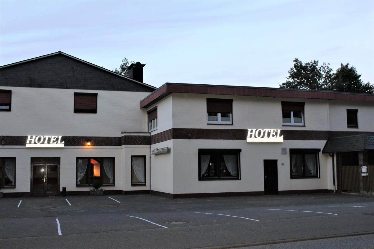 Hotel Alsterquelle Henstedt-Ulzburg Esterno foto